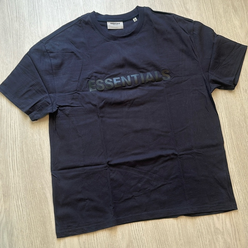 Fear of God Essentials SSENSE exclusive tee size L